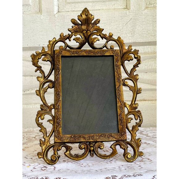 Antique Art Nouveau Ornate Brass Gold Easel/hanging Frame Leaf Scrolling - Picture 1 of 16